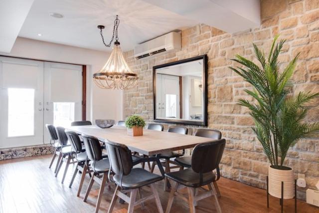 Апартаменты Lofts De La Petite Italie Монреаль Экстерьер фото