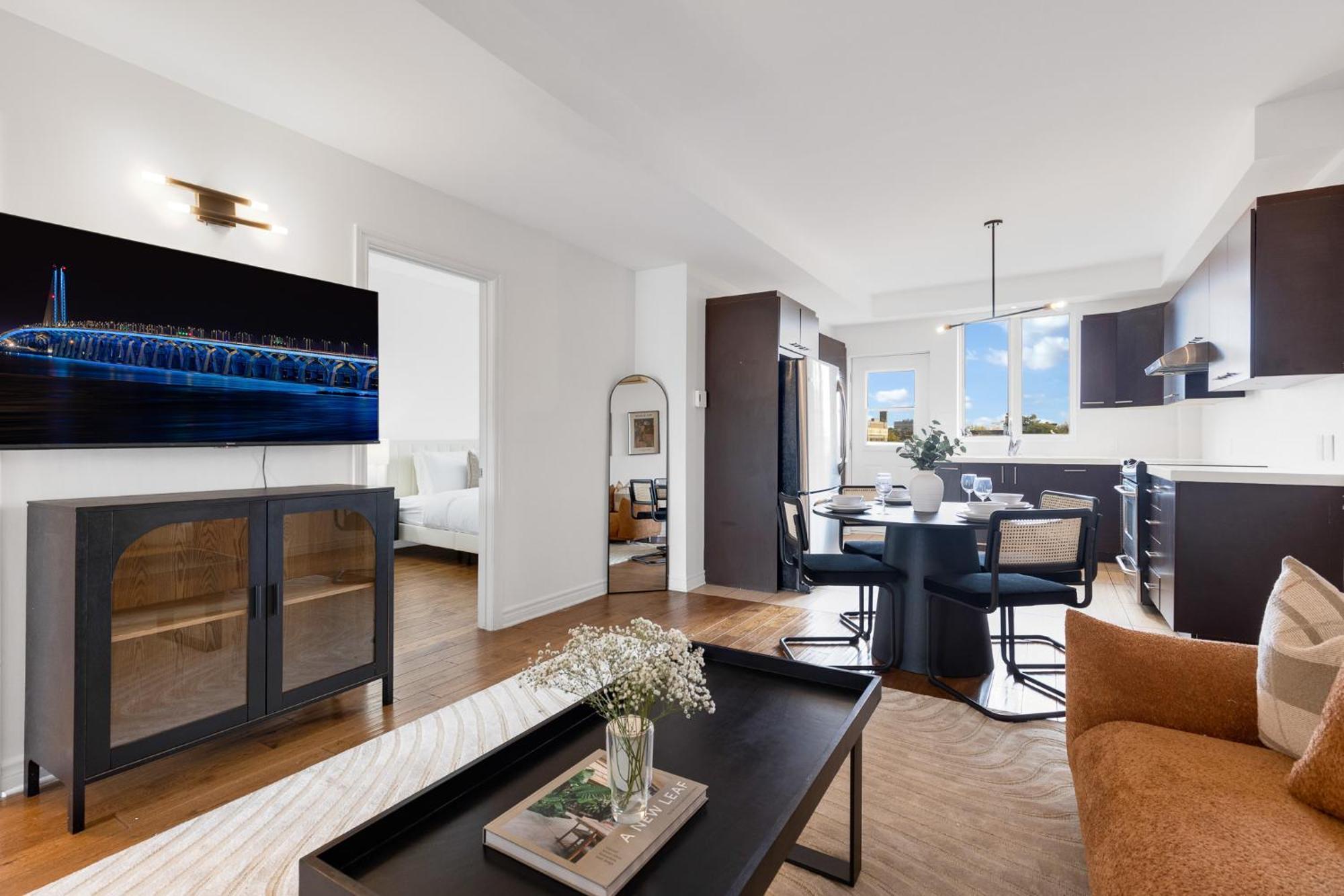 Апартаменты Lofts De La Petite Italie Монреаль Экстерьер фото