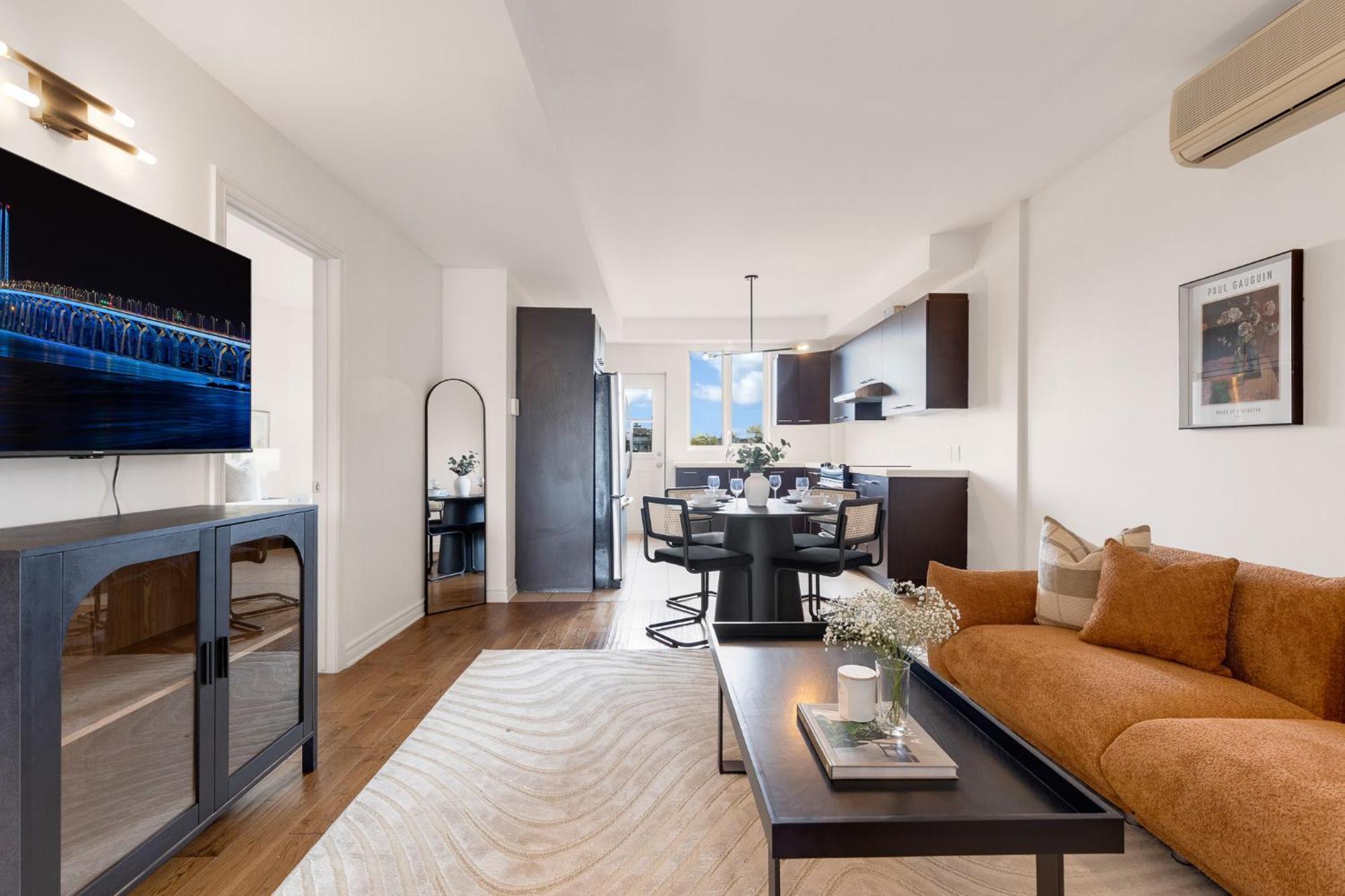 Апартаменты Lofts De La Petite Italie Монреаль Экстерьер фото