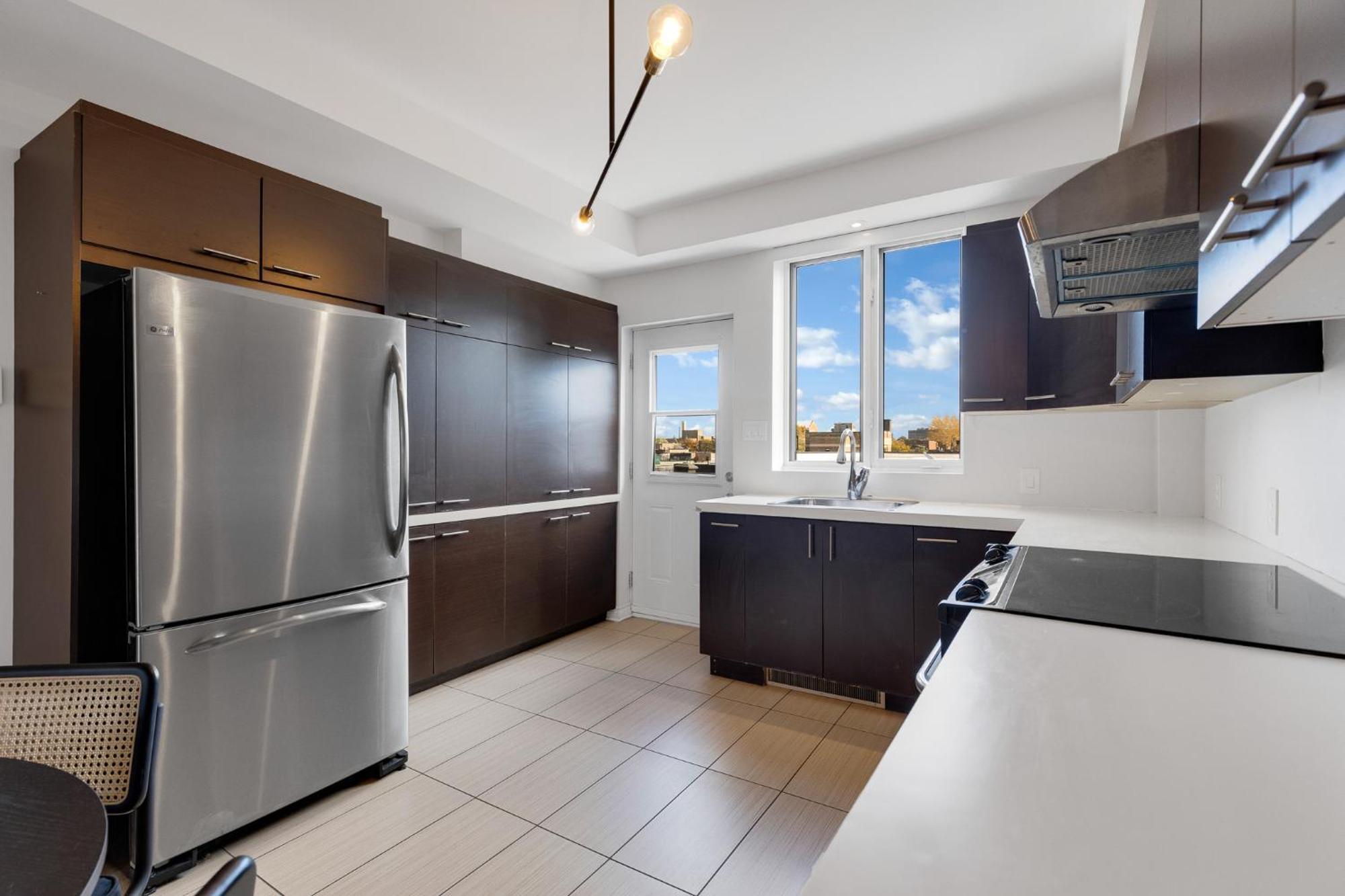 Апартаменты Lofts De La Petite Italie Монреаль Экстерьер фото